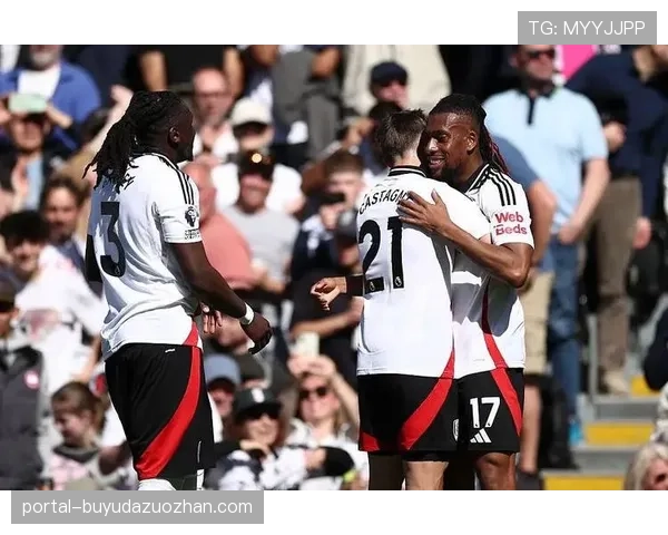 深度复盘：伯恩茅斯如何通过高位逼抢战术击溃富勒姆